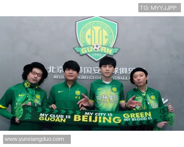 安检姐姐与足球明星的奇妙邂逅在机场展开的浪漫故事